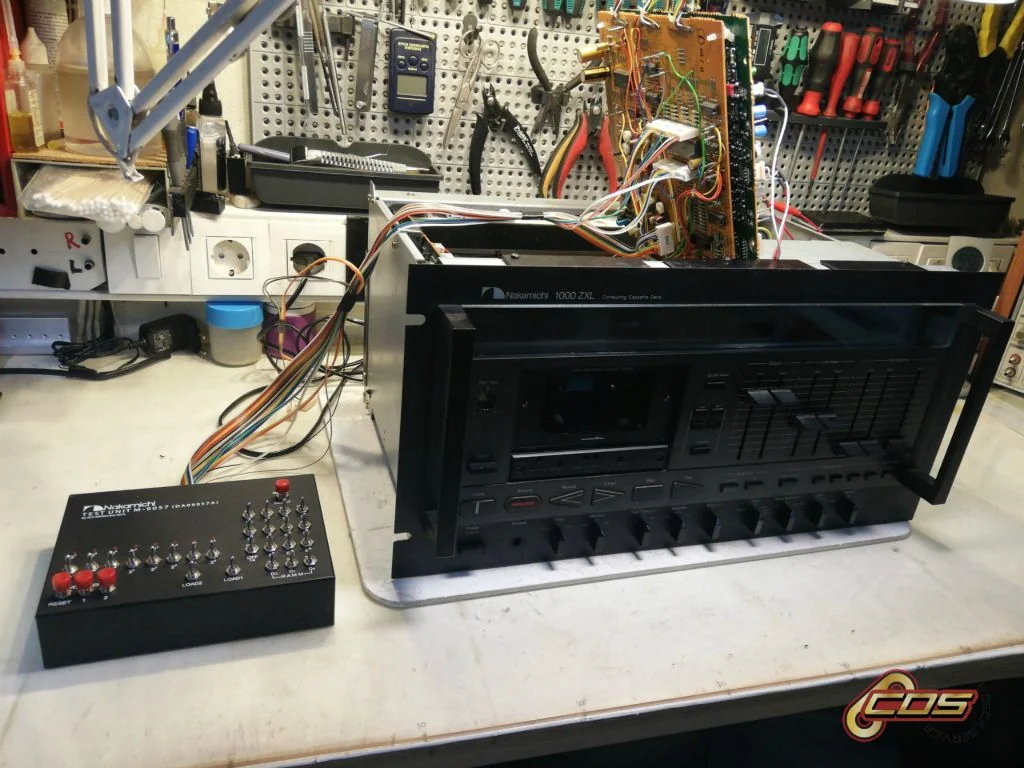 Nakamichi 1000ZXL - M-9057 calibration unit connected for adjustment